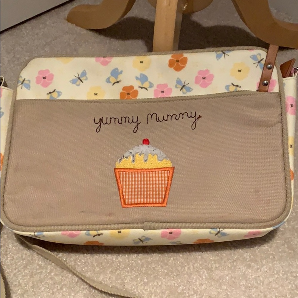 Yummy Mummy small diaper cross bag